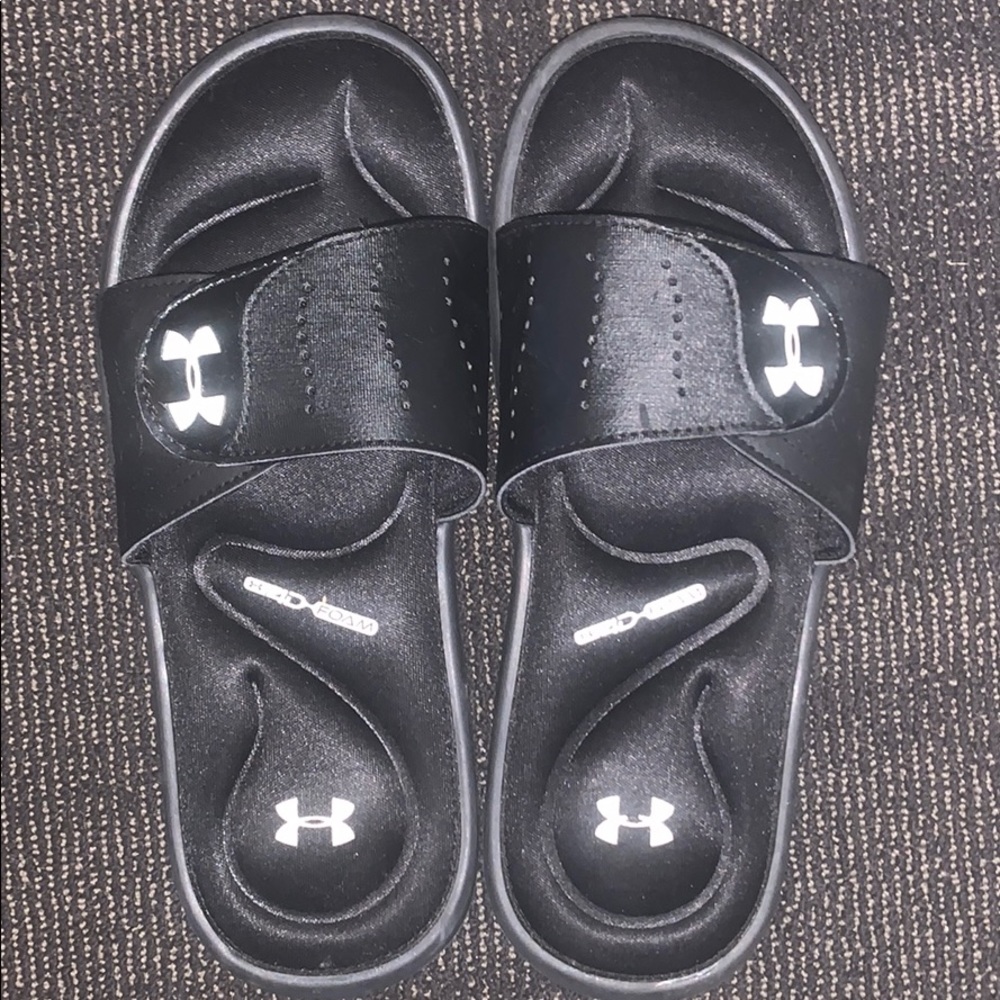 Under armor slides (women’s)